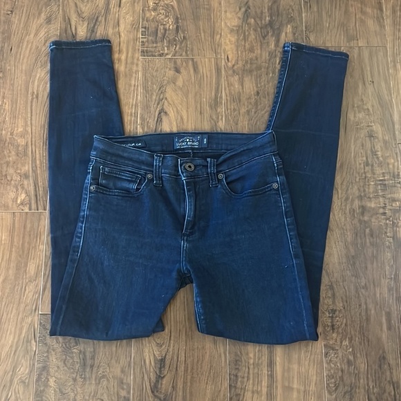Lucky Brand Women’s 8/29 Jeans - Picture 2 of 12